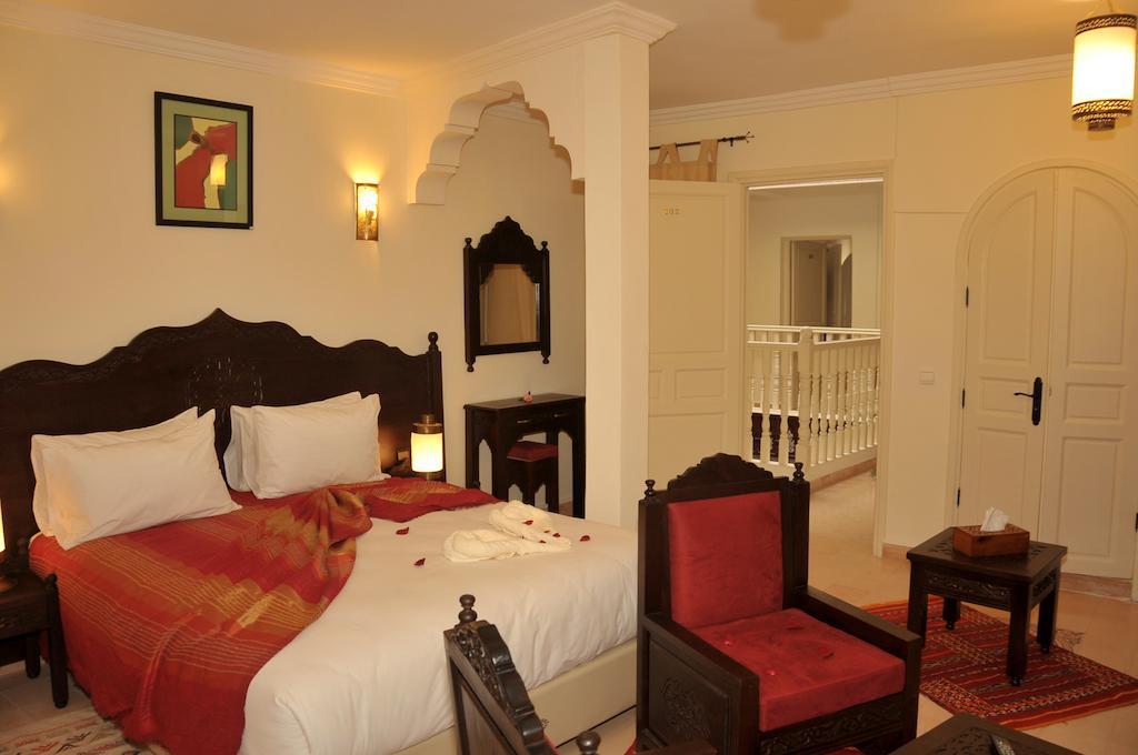 Hotel Riad Ben Atar Essaouira Quarto foto